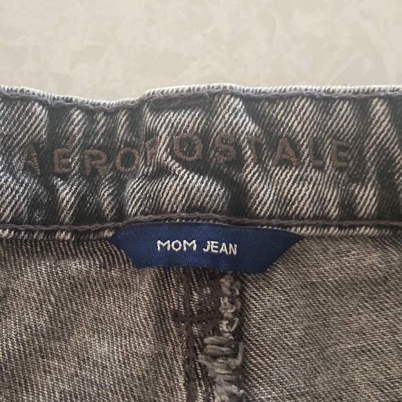 Aeropostale Mom Jeans size 6 - Picture 5 of 6